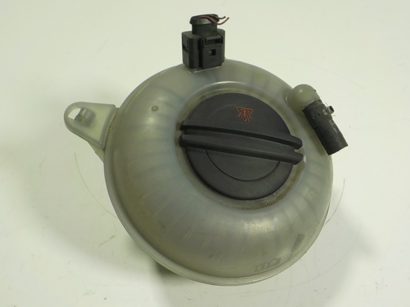 Recambio de deposito expansion para volkswagen golf vii variant 2.0 tdi referencia OEM IAM 5Q0121407G 5Q0121407G 