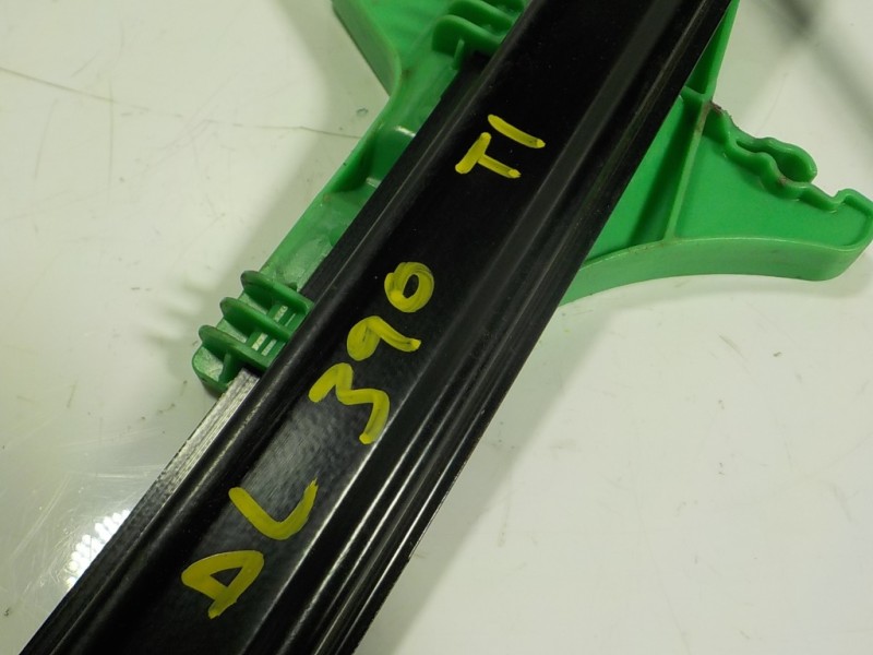 Recambio de elevalunas trasero izquierdo para volkswagen golf vii variant 2.0 tdi referencia OEM IAM 5G4839461C 5G4839461C 