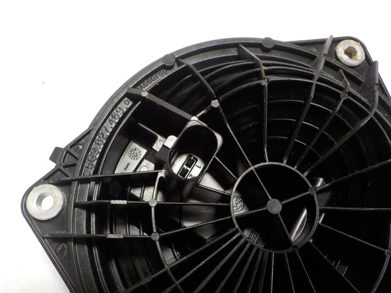 Recambio de maneta porton para volkswagen golf vii variant 2.0 tdi referencia OEM IAM 5G9827469DFOD 5G9827469D 