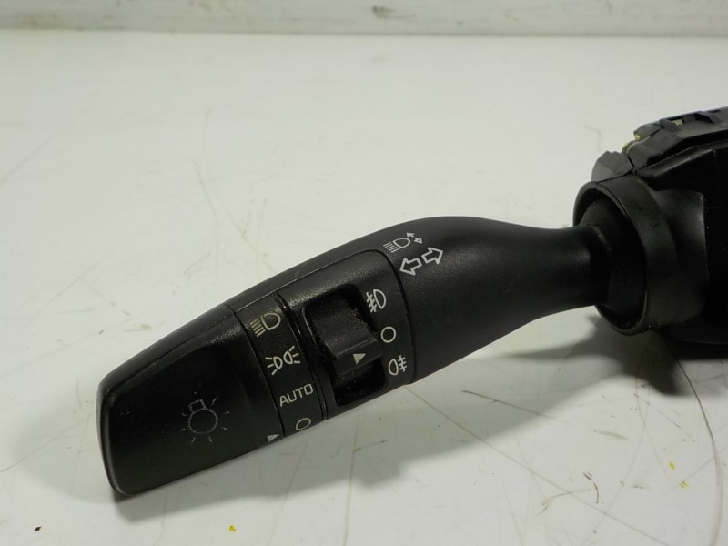 Recambio de mando luces para kia carens ( ) 1.7 crdi cat referencia OEM IAM 93410A4631 299119105 