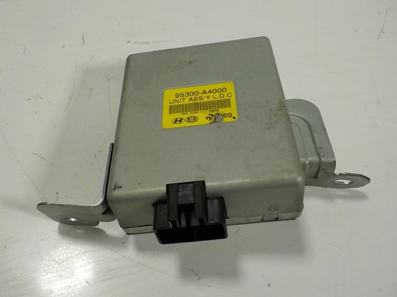 Recambio de modulo electronico para kia carens ( ) 1.7 crdi cat referencia OEM IAM 95300A4000 95300A4000 