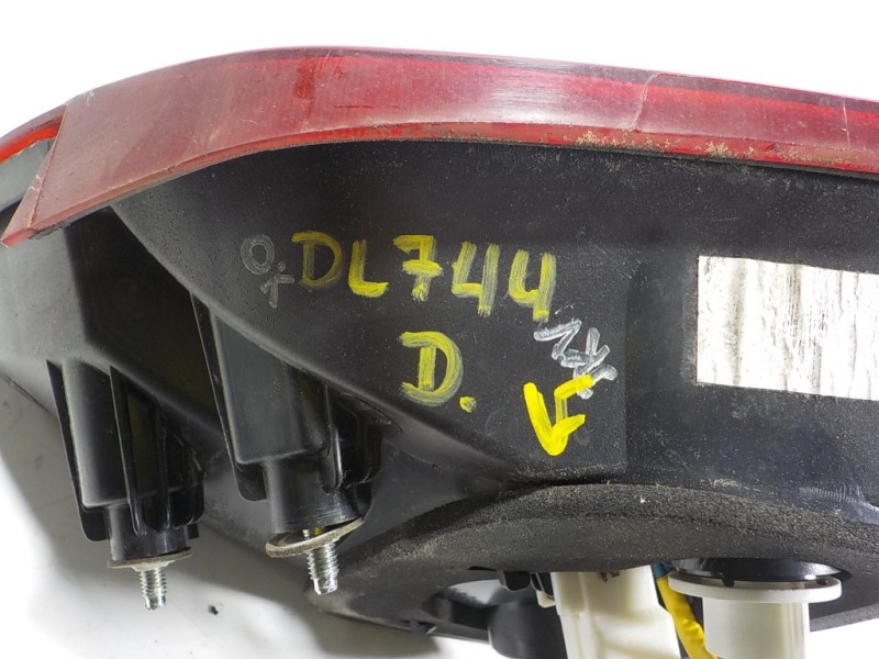 Recambio de piloto trasero derecho interior para kia carens ( ) 1.7 crdi cat referencia OEM IAM 92404A4020  