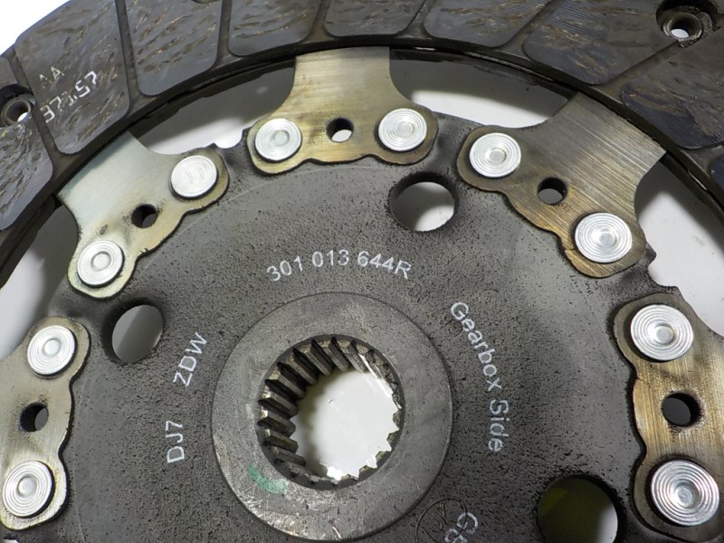 Recambio de kit embrague para renault kadjar 1.2 tce energy referencia OEM IAM 302052098R 302059210R 