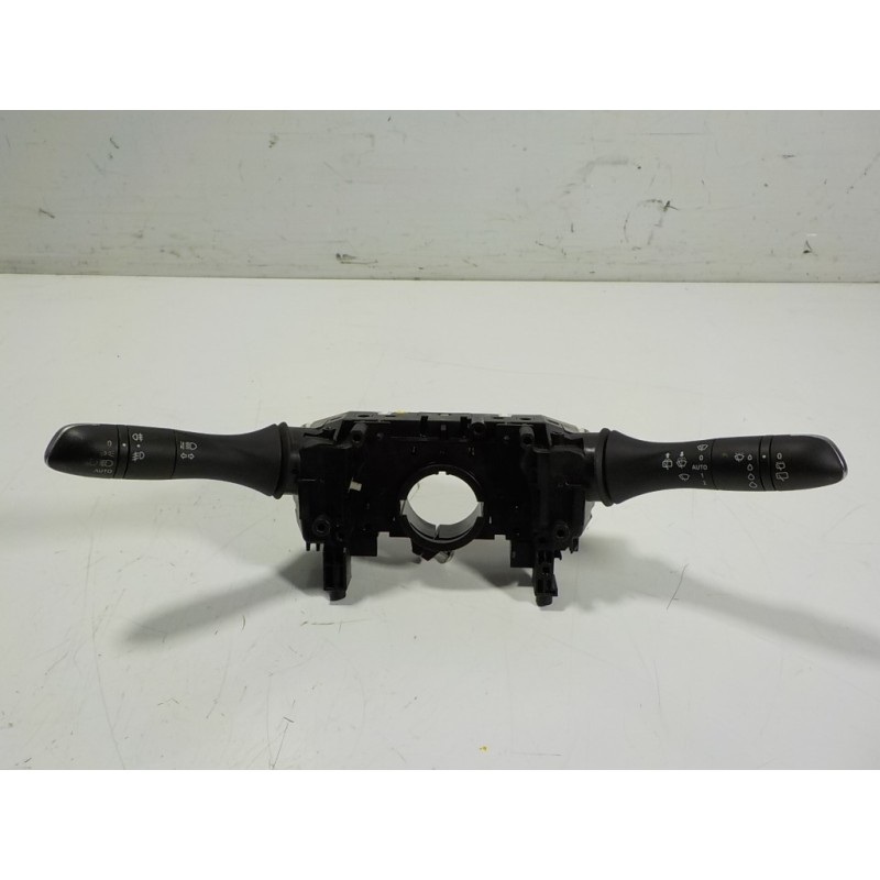 Recambio de mando luces para renault kadjar 1.2 tce energy referencia OEM IAM 255678341R 255678341R 