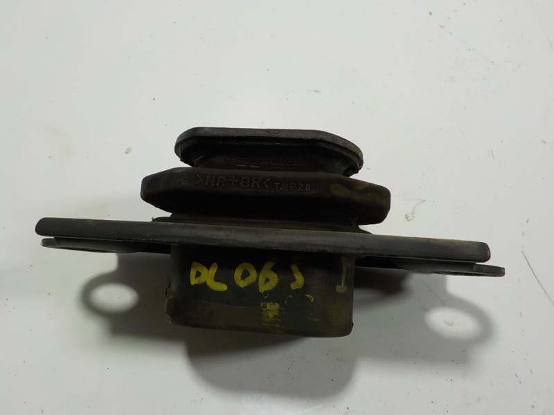 Recambio de soporte cambio para renault kadjar 1.2 tce energy referencia OEM IAM 112202558R  