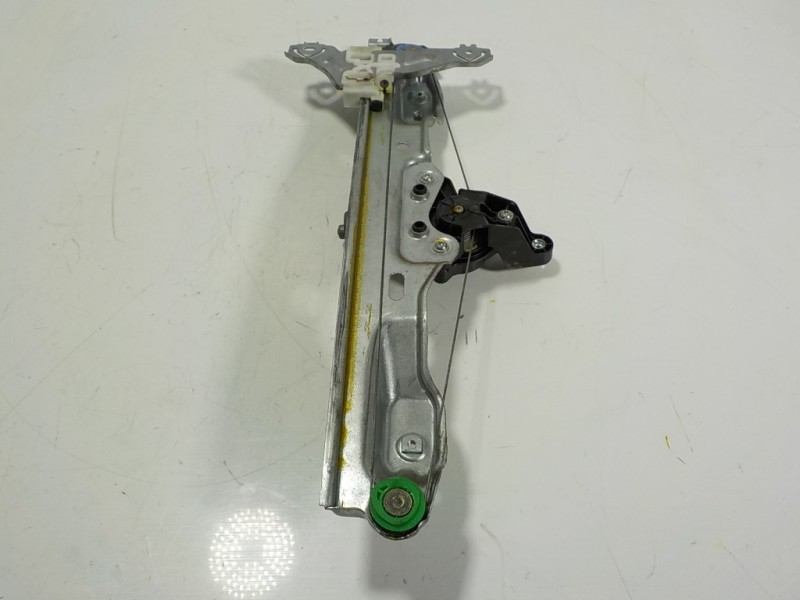 Recambio de elevalunas trasero derecho para renault kadjar 1.2 tce energy referencia OEM IAM 827004EA0A 827004EA0A 