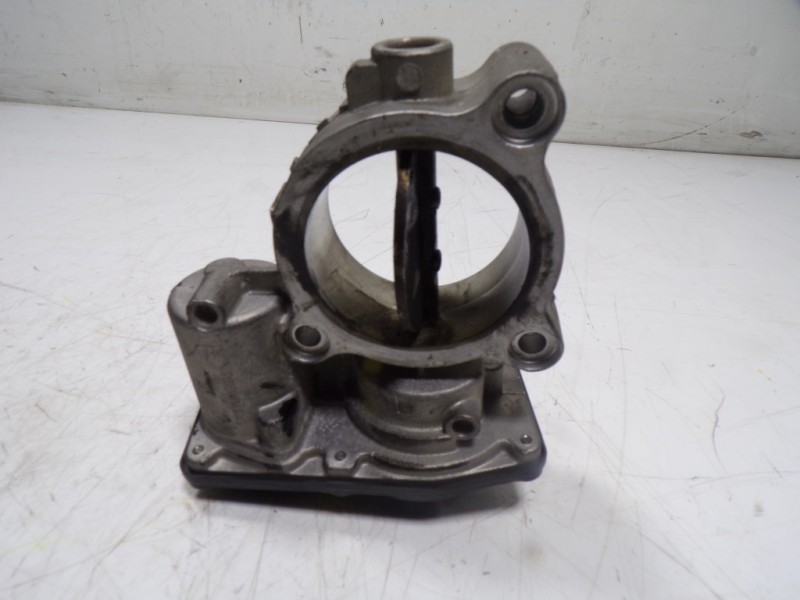 Recambio de caja mariposa para bmw serie 5 touring (f11) 520d xdrive referencia OEM IAM 13547810752 7810752 