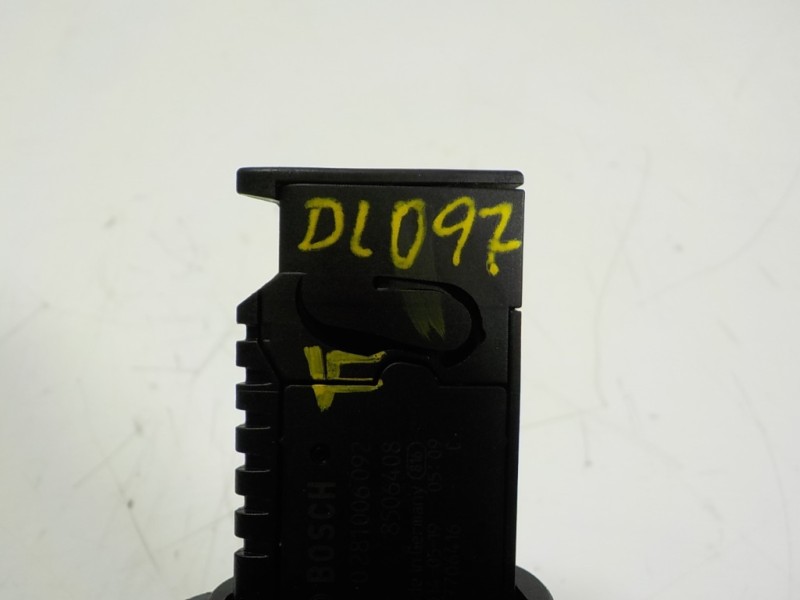 Recambio de caudalimetro para bmw serie 5 touring (f11) 520d xdrive referencia OEM IAM 13628506408 8506408 