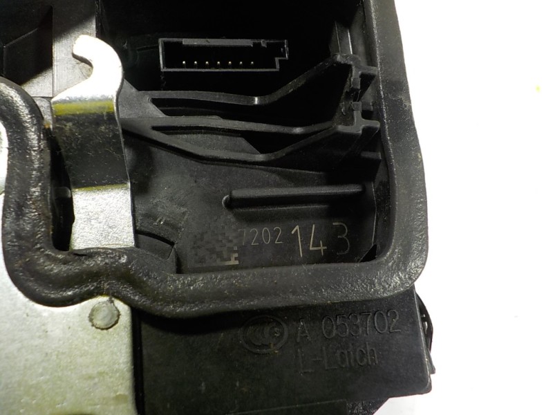 Recambio de cerradura puerta delantera izquierda para bmw serie 5 touring (f11) 520d xdrive referencia OEM IAM 51217202143 72021