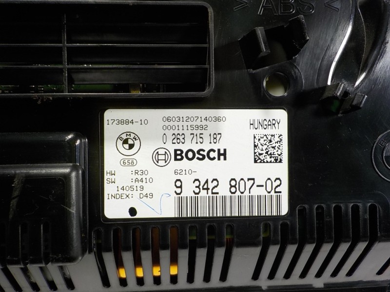 Recambio de cuadro instrumentos para bmw serie 5 touring (f11) 520d xdrive referencia OEM IAM 62106805243 934280702 