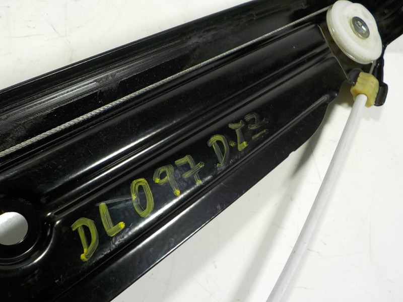 Recambio de elevalunas delantero izquierdo para bmw serie 5 touring (f11) 520d xdrive referencia OEM IAM 51337182131 72481710 51