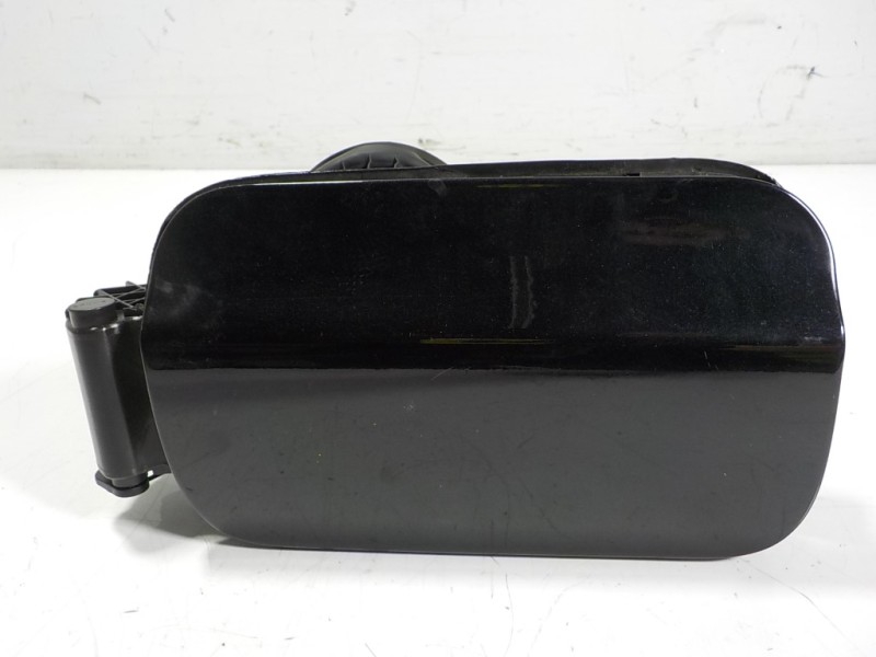 Recambio de tapa combustible para bmw serie 5 touring (f11) 520d xdrive referencia OEM IAM 51177206566 7217767 51177217767