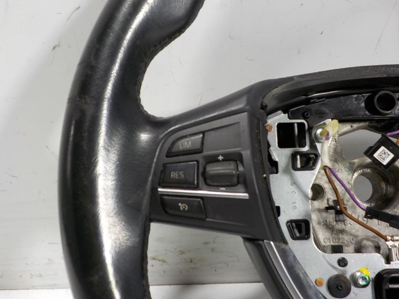 Recambio de volante para bmw serie 5 touring (f11) 520d xdrive referencia OEM IAM 32336867280 582921014 