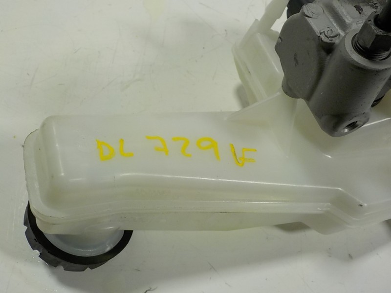 Recambio de bomba freno para opel corsa f electric referencia OEM IAM  A005P990 