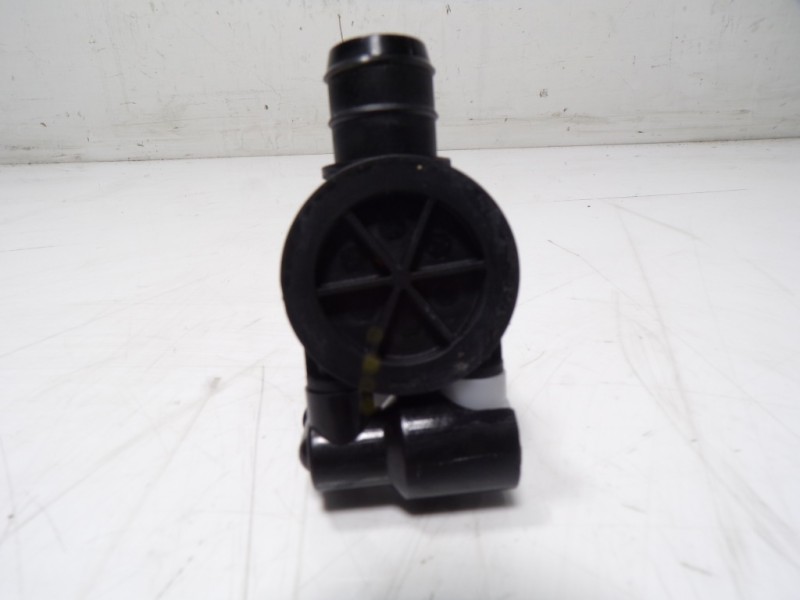 Recambio de bomba limpia para opel corsa f electric referencia OEM IAM  9825894180 