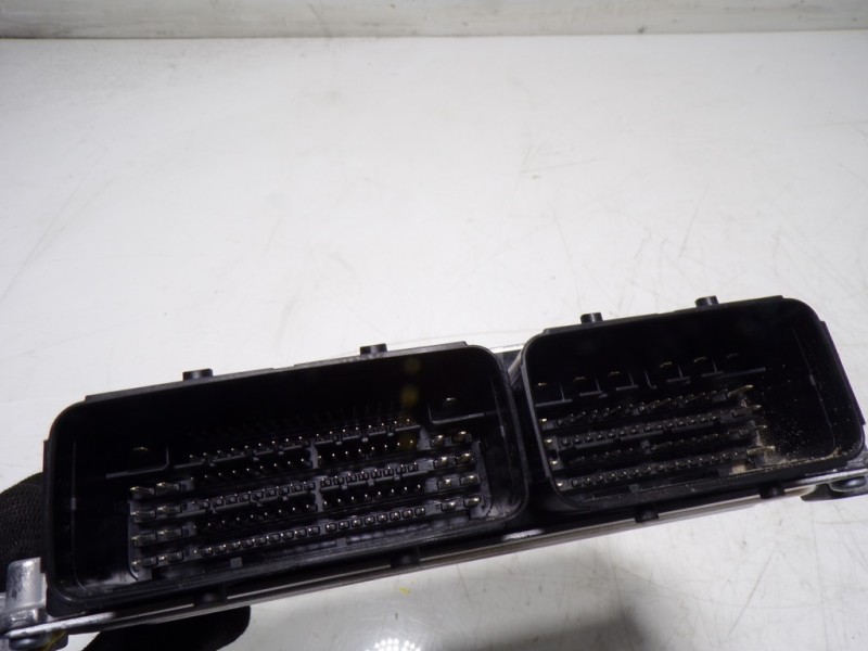 Recambio de centralita motor uce para opel corsa f electric referencia OEM IAM  9853988280 