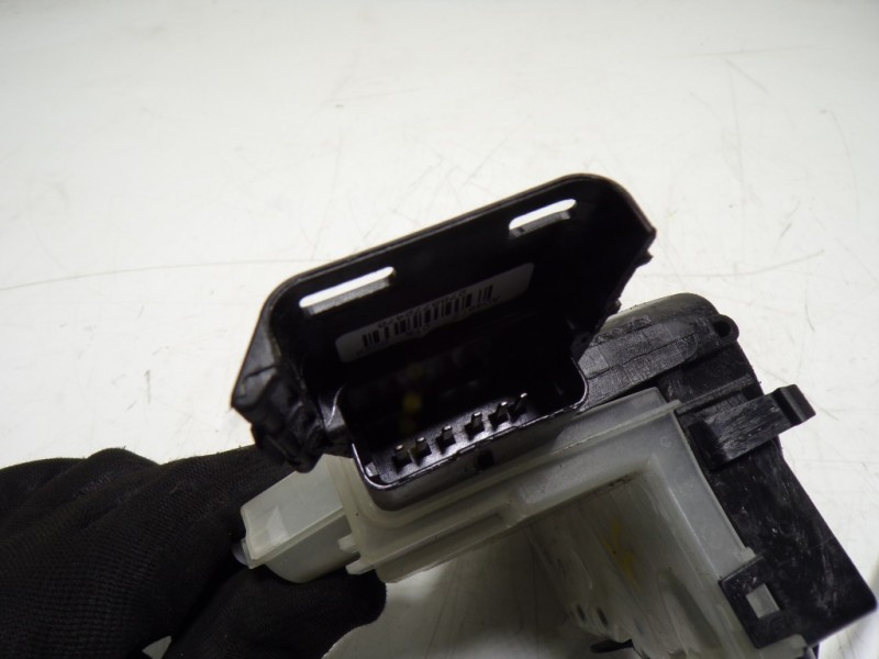 Recambio de cerradura puerta trasera derecha para opel corsa f electric referencia OEM IAM  444128 