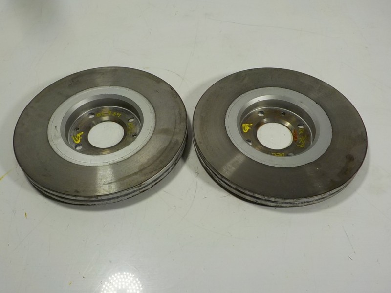 Recambio de disco freno delantero para opel corsa f electric referencia OEM IAM   