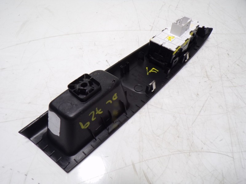 Recambio de mando elevalunas delantero izquierdo para opel corsa f electric referencia OEM IAM  A51237100 