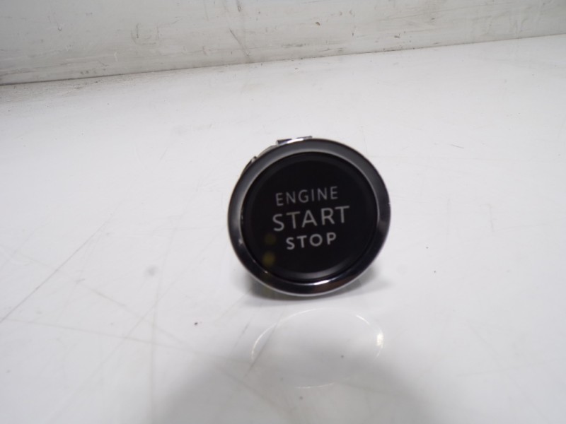 Recambio de modulo electronico para opel corsa f electric referencia OEM IAM  982720518000 