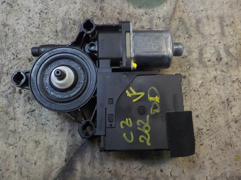 Recambio de motor elevalunas delantero derecho para volkswagen passat berlina (3c2) highline referencia OEM IAM 3AA998701Z0G  