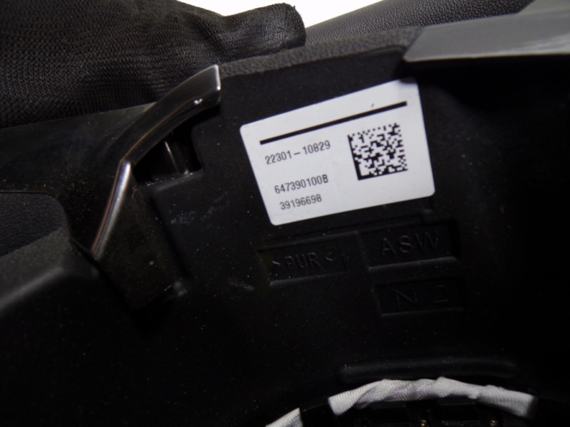 Recambio de volante para opel corsa f electric referencia OEM IAM  2230110829 