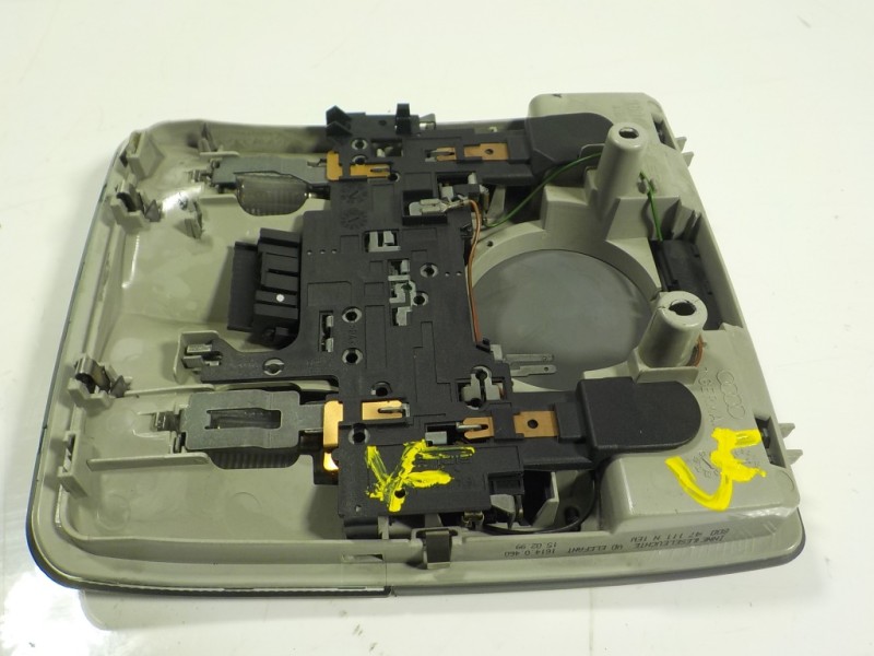 Recambio de piloto interior para audi a4 berlina (b5) 1.8 20v turbo referencia OEM IAM   