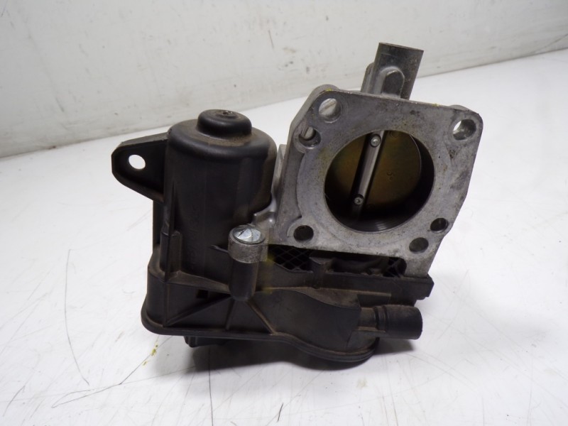 Recambio de caja mariposa para citroën c3 aircross 1.2 12v vti referencia OEM IAM 9673622380 9673622380 