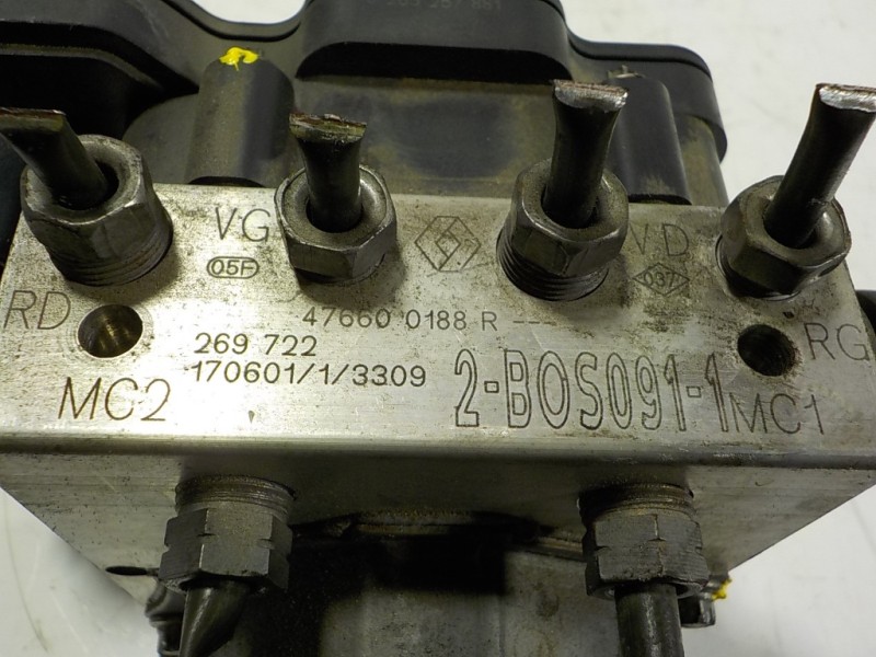 Recambio de abs para renault clio iv 0.9 tce referencia OEM IAM 476605460R 476600188R 