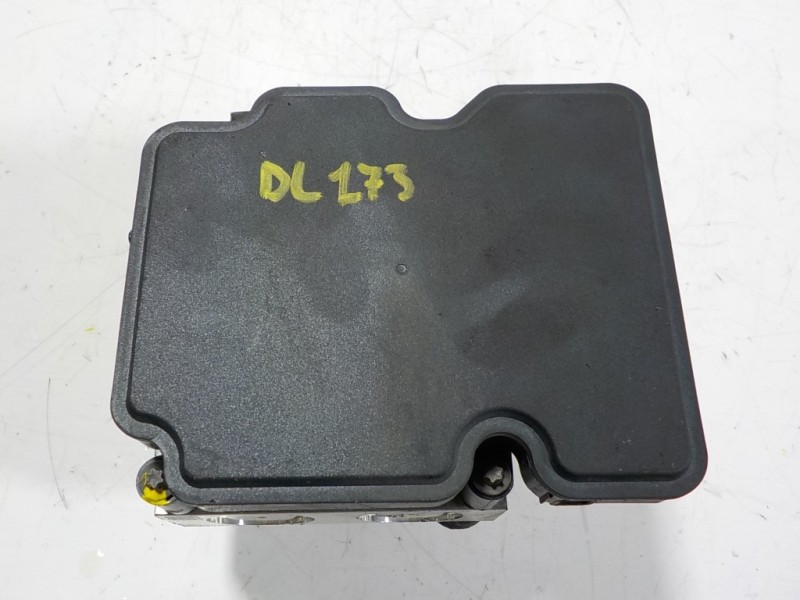 Recambio de abs para renault clio iv 0.9 tce referencia OEM IAM 476605460R 476600188R 