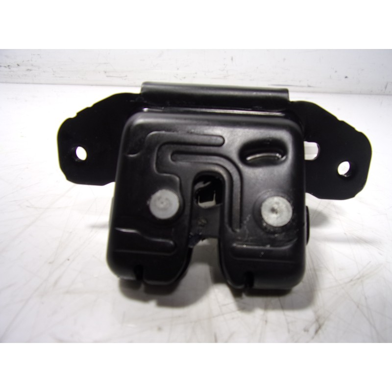 Recambio de cerradura maletero / porton para toyota yaris 1.5 vvti hev referencia OEM IAM   