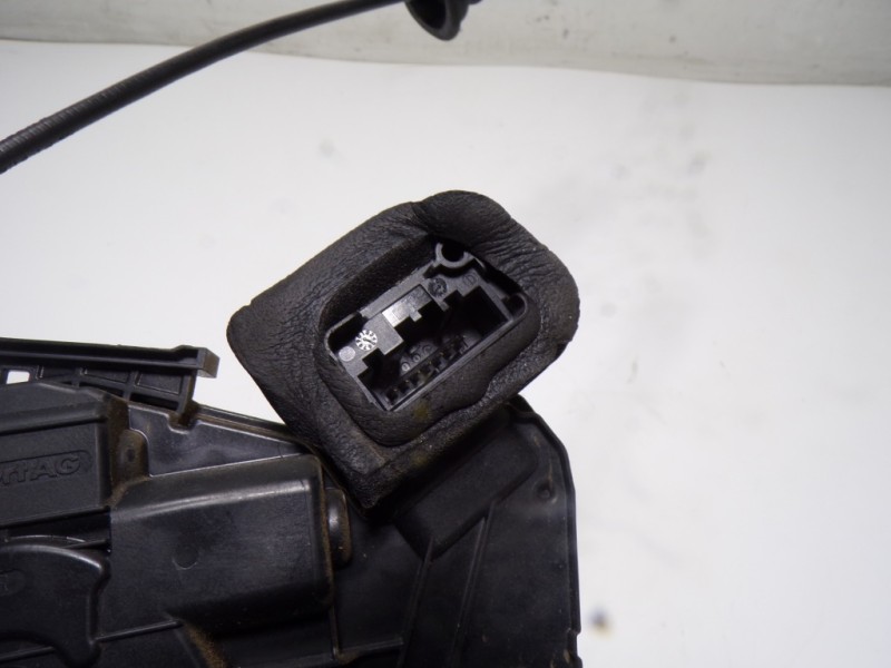 Recambio de cerradura puerta delantera derecha para volkswagen polo (6c1) 1.2 tsi referencia OEM IAM 5K1837016J 5K1837016E 