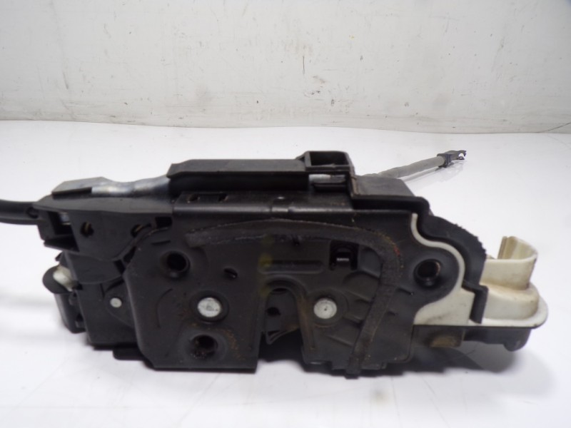 Recambio de cerradura puerta delantera izquierda para volkswagen polo (6c1) 1.2 tsi referencia OEM IAM 5K1837015J 5K1837015E 