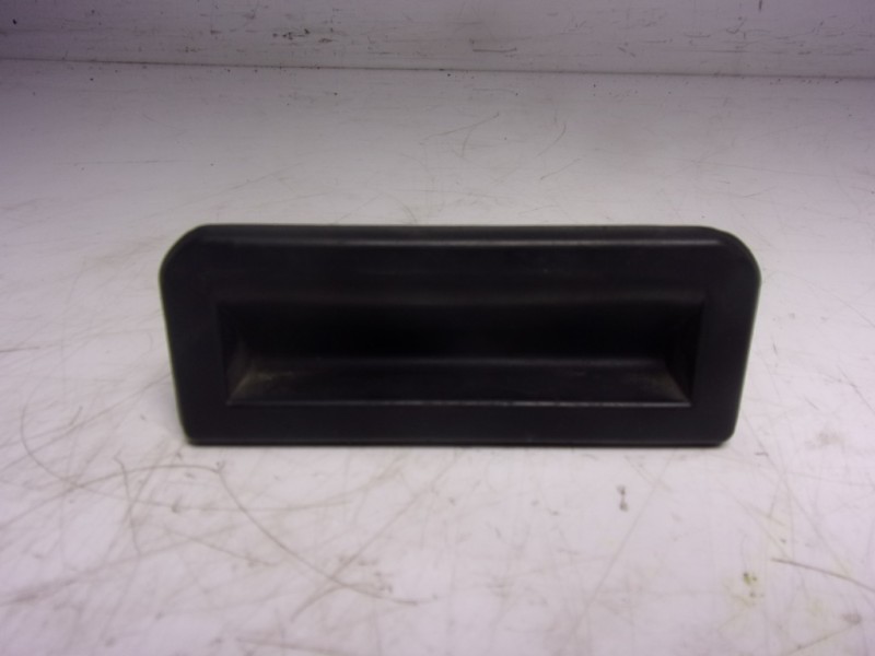 Recambio de maneta porton para audi q2 (gab) 1.6 tdi referencia OEM IAM 6V0827566 6V082756613S 