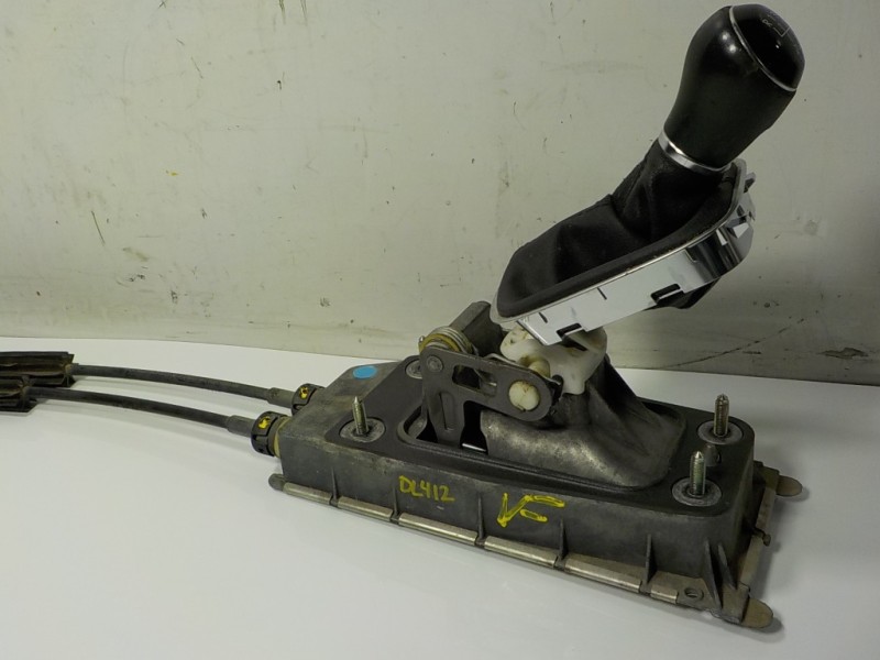 Recambio de palanca cambio para volkswagen polo (6c1) 1.2 tsi referencia OEM IAM 6Q0711050B 6Q0711061E 