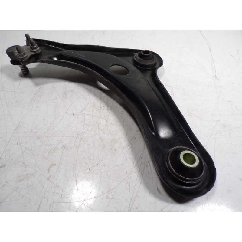 Recambio de brazo suspension inferior delantero derecho para peugeot 208 1.2 12v vti referencia OEM IAM 9670771480  
