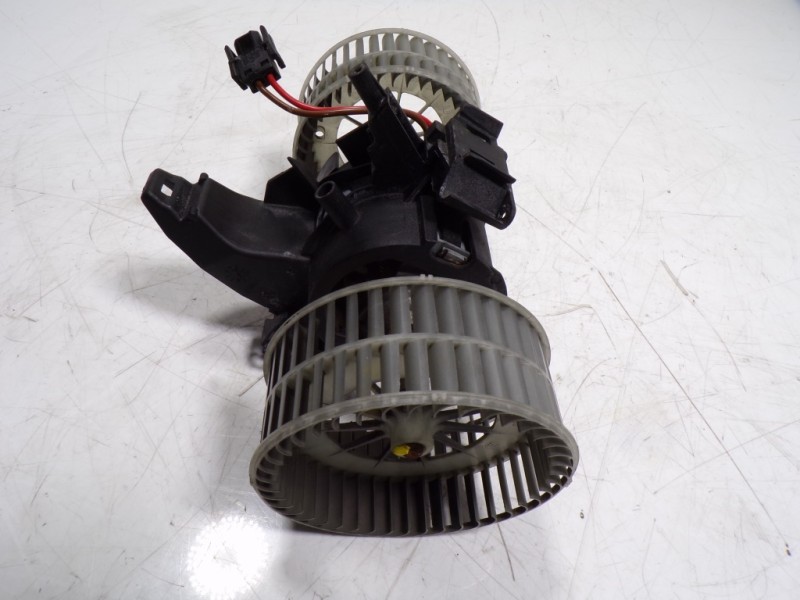 Recambio de motor calefaccion para bmw serie m6 coupe (e63) basis referencia OEM IAM 64116933910  