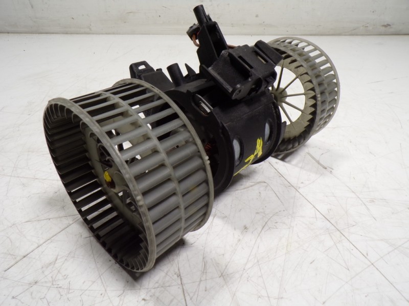 Recambio de motor calefaccion para bmw serie m6 coupe (e63) basis referencia OEM IAM 64116933910  