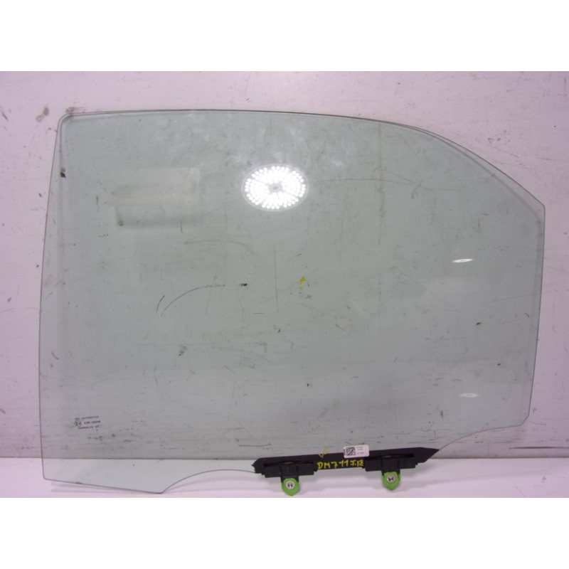 Recambio de cristal puerta trasero izquierdo para toyota yaris 1.5 vvti hev referencia OEM IAM   