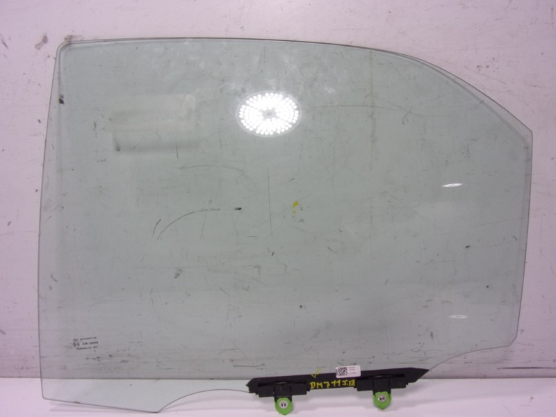 Recambio de cristal puerta trasero izquierdo para toyota yaris 1.5 vvti hev referencia OEM IAM   