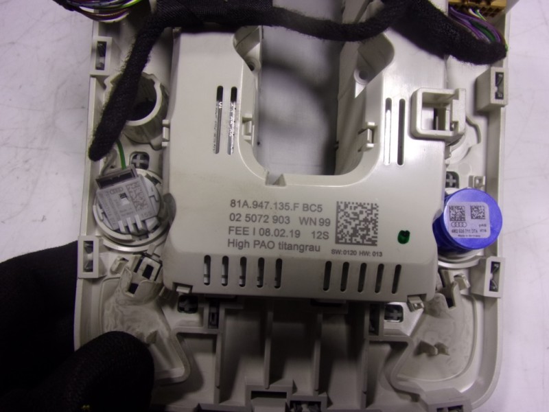 Recambio de piloto interior para audi q2 (gab) 1.6 tdi referencia OEM IAM 81A947135FBC5 81A947135F 