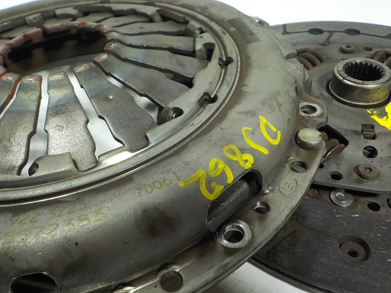 Recambio de kit embrague para opel corsa e 1.3 16v cdti referencia OEM IAM   