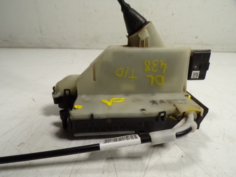 Recambio de cerradura puerta trasera derecha para peugeot 208 1.2 12v vti referencia OEM IAM 9812501180 9812501180 