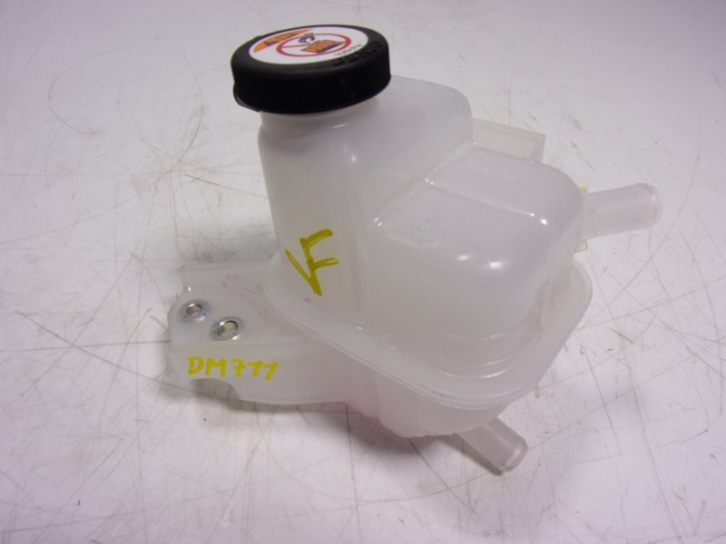 Recambio de deposito expansion para toyota yaris 1.5 vvti hev referencia OEM IAM   