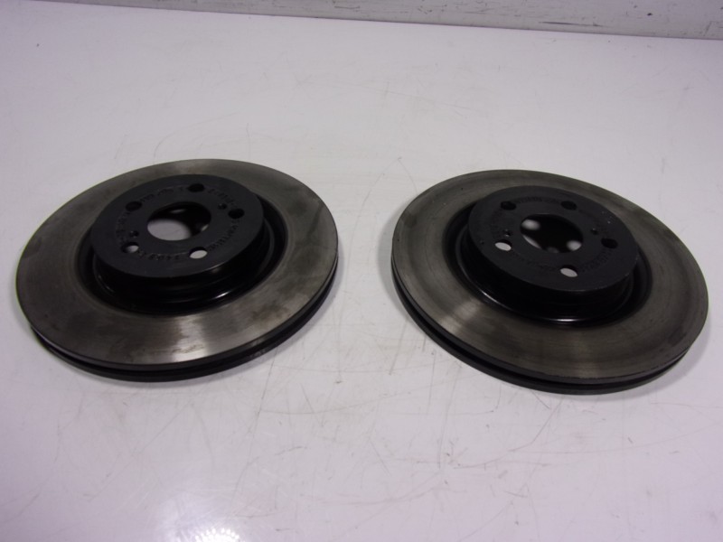 Recambio de disco freno delantero para toyota yaris 1.5 vvti hev referencia OEM IAM   