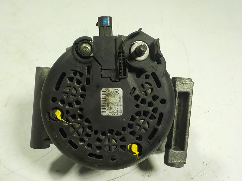 Recambio de alternador para opel corsa e 1.3 16v cdti referencia OEM IAM  39047359 
