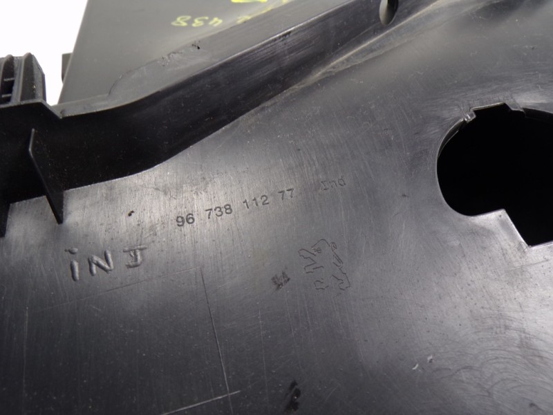 Recambio de guantera para peugeot 208 1.2 12v vti referencia OEM IAM 96728471ZD 9673811277 96738112ZD