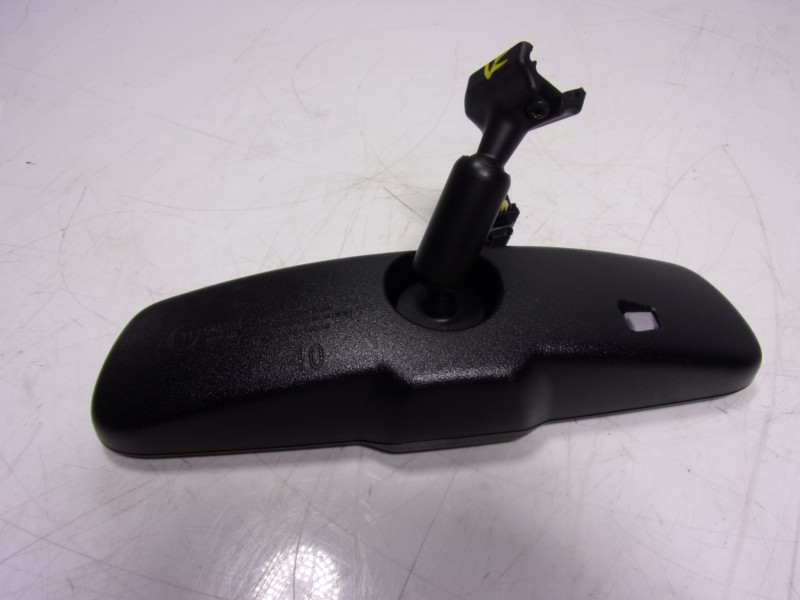 Recambio de espejo interior para toyota yaris 1.5 vvti hev referencia OEM IAM   