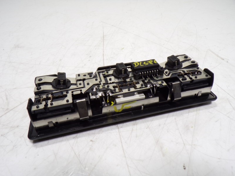 Recambio de piloto interior para bmw serie m6 coupe (e63) basis referencia OEM IAM 63316962010 696205503 