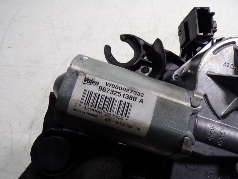 Recambio de motor limpia trasero para peugeot 208 1.2 12v vti referencia OEM IAM 9673251380 9673251380A 